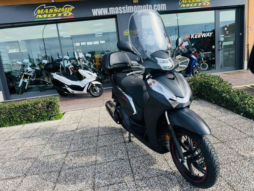 Honda SH 300 i ABS (2016 - 20) (10)