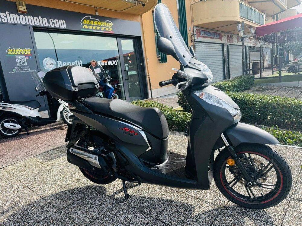 Honda SH 300 i ABS (2016 - 20) (11)