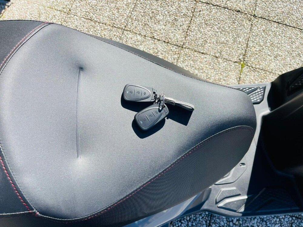 Sym Joyride 300 (2022 - 24) (11)