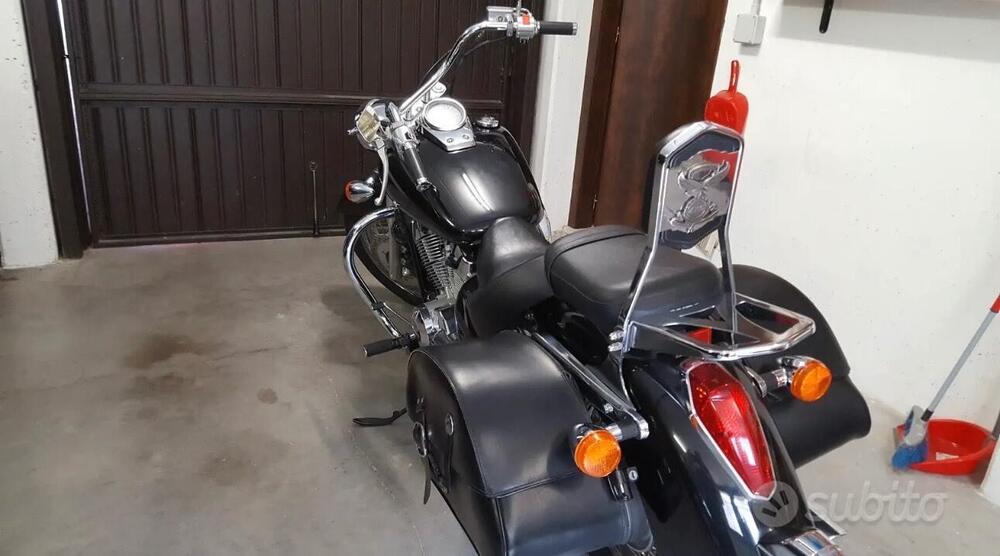 Honda Shadow 750 (2004) (8)