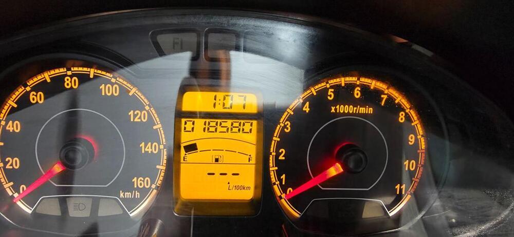 Suzuki Burgman UH 200 (2014 - 15) (3)