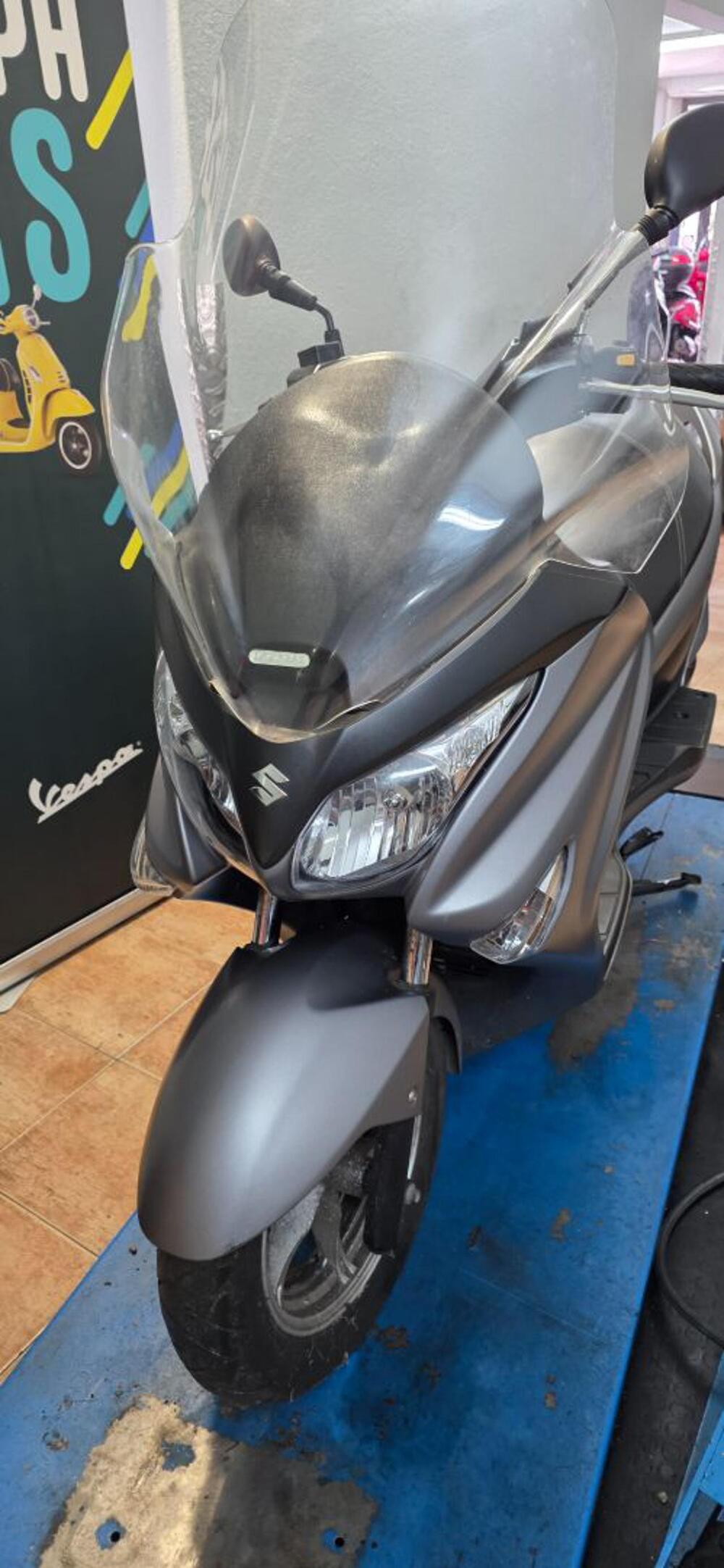 Suzuki Burgman UH 200 (2014 - 15) (2)