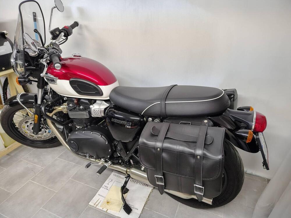 Triumph Bonneville T100 (2021 - 25) (2)