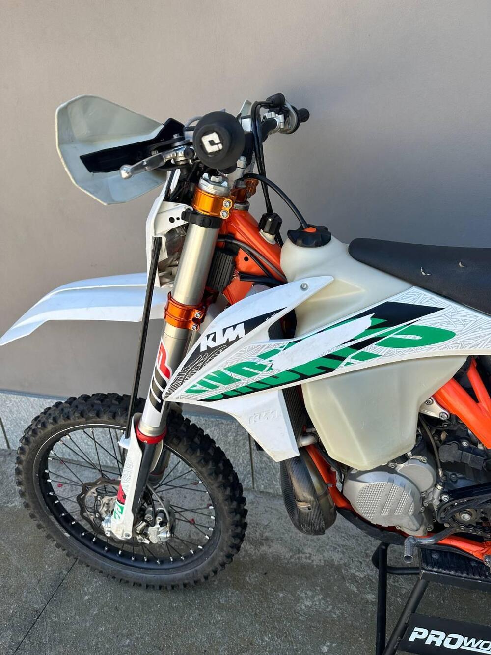 KTM 300 EXC TPI Six Days (2021) (3)