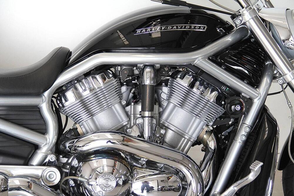 Harley-Davidson 1250 V-Rod (2008 - 12) - VRSCAW (4)