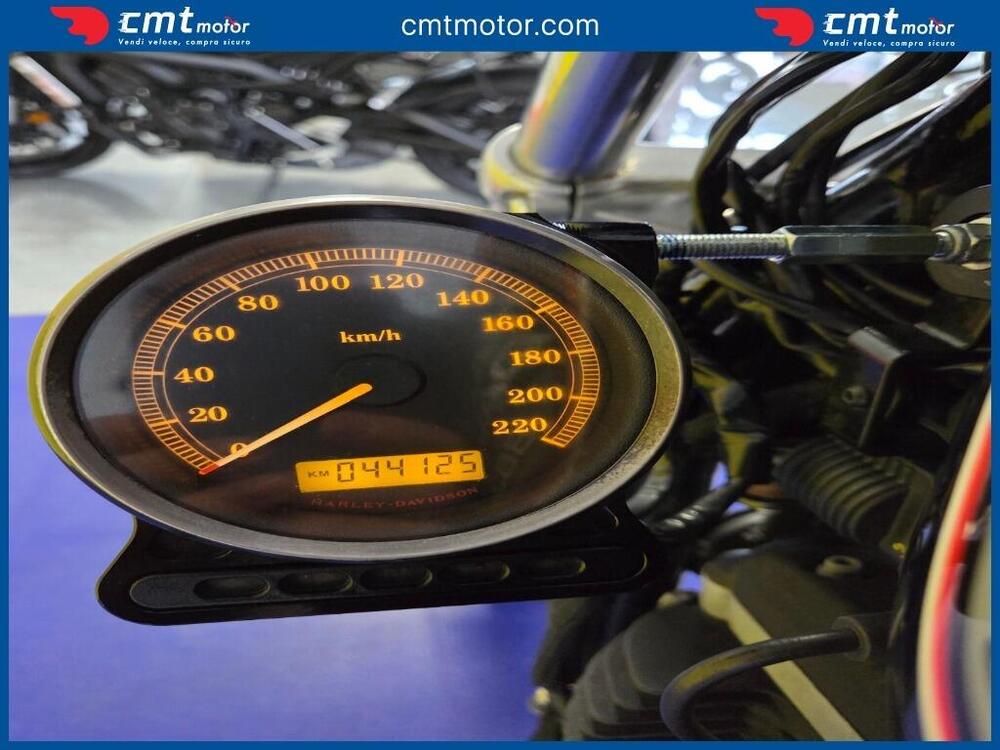 Harley-Davidson 883 R (2008 - 16) - XL 883R (5)