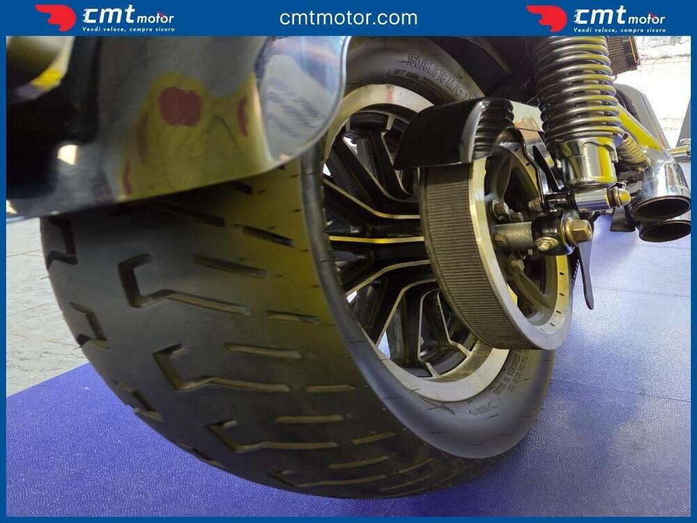 Harley-Davidson 883 R (2008 - 16) - XL 883R (9)