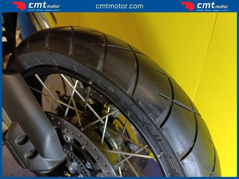 Moto Guzzi V85 TT (2021 - 23) (9)