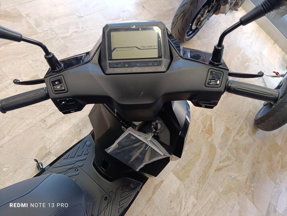 Peugeot Tweet 125 FL Active (2025 - 26) (3)