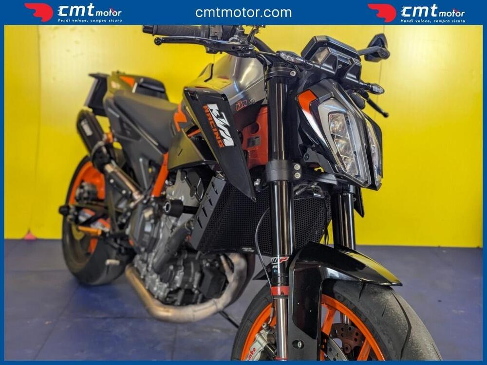 KTM 890 Duke R (2021) (8)