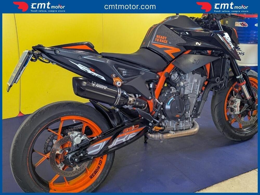 KTM 890 Duke R (2021) (12)