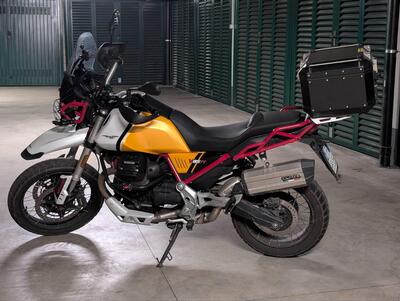 Moto Guzzi V85 TT Evocative Graphics (2021 - 23) usata