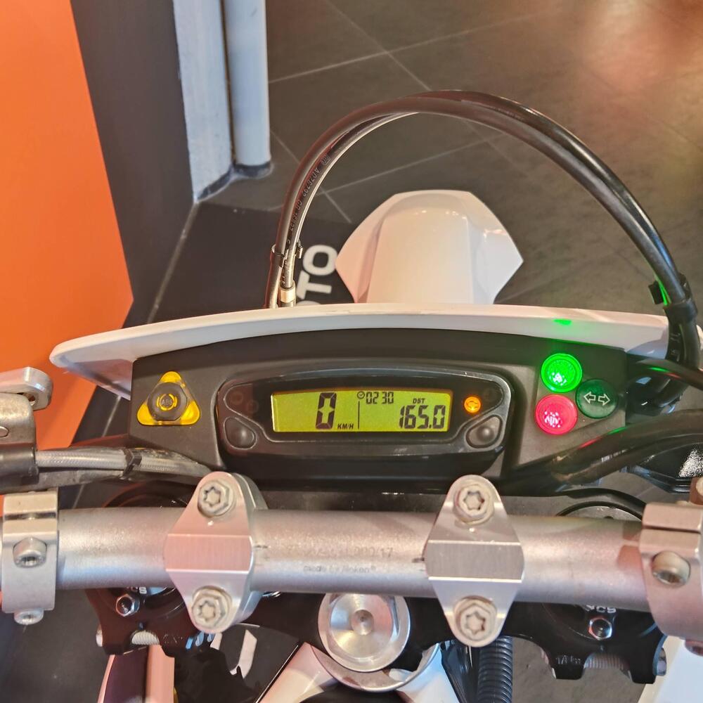 Husqvarna 701 Enduro (2017 - 19) (4)