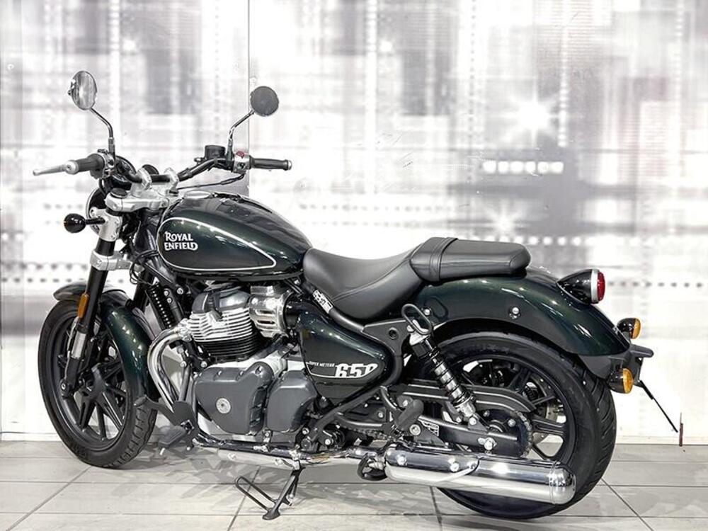 Royal Enfield Super Meteor 650 (2023 - 26) (2)