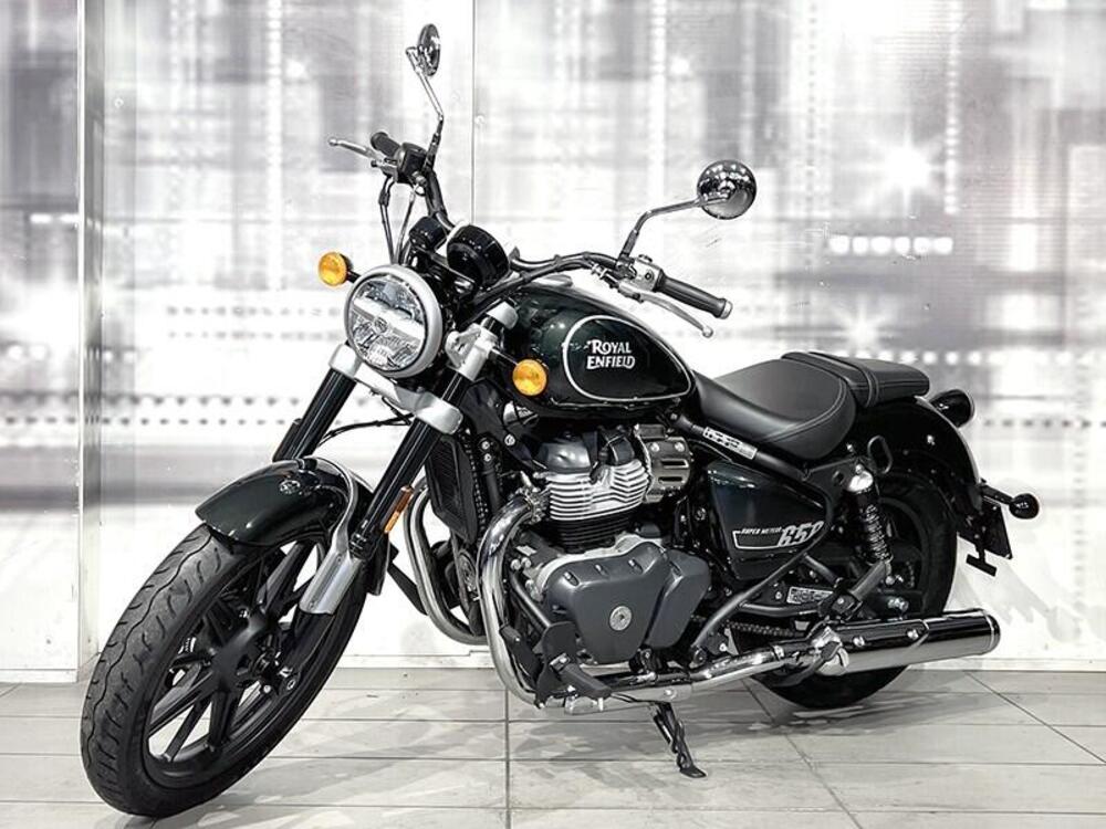 Royal Enfield Super Meteor 650 (2023 - 26) (7)