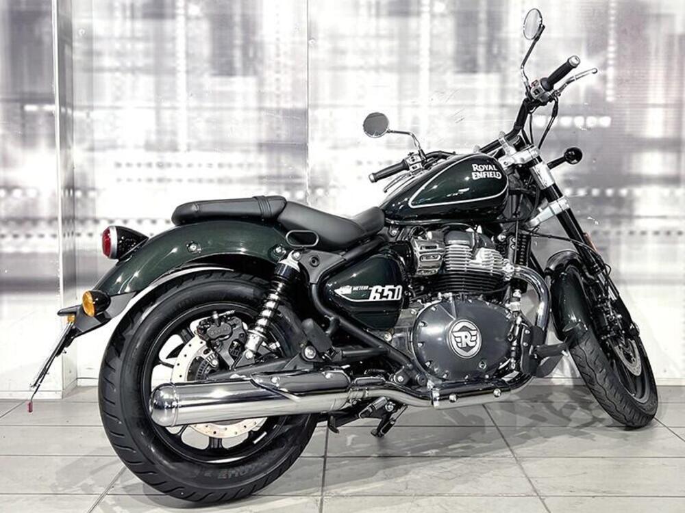 Royal Enfield Super Meteor 650 (2023 - 26) (8)