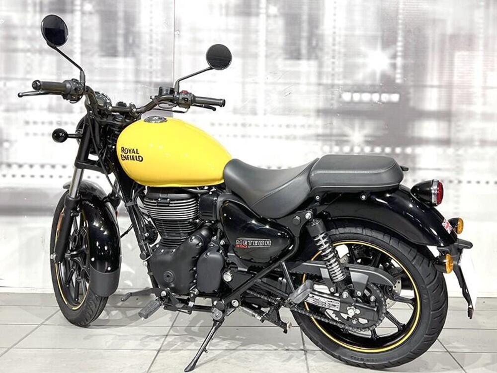 Royal Enfield Meteor 350 (2021 - 26) (2)