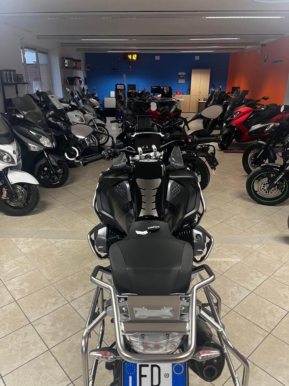 Bmw R 1300 GS Triple Black (2023 - 26) (3)