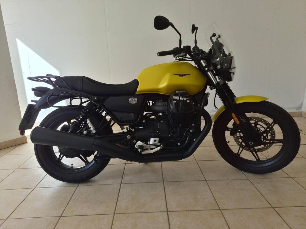 Moto Guzzi V7 Stone (2021 - 24) (2)