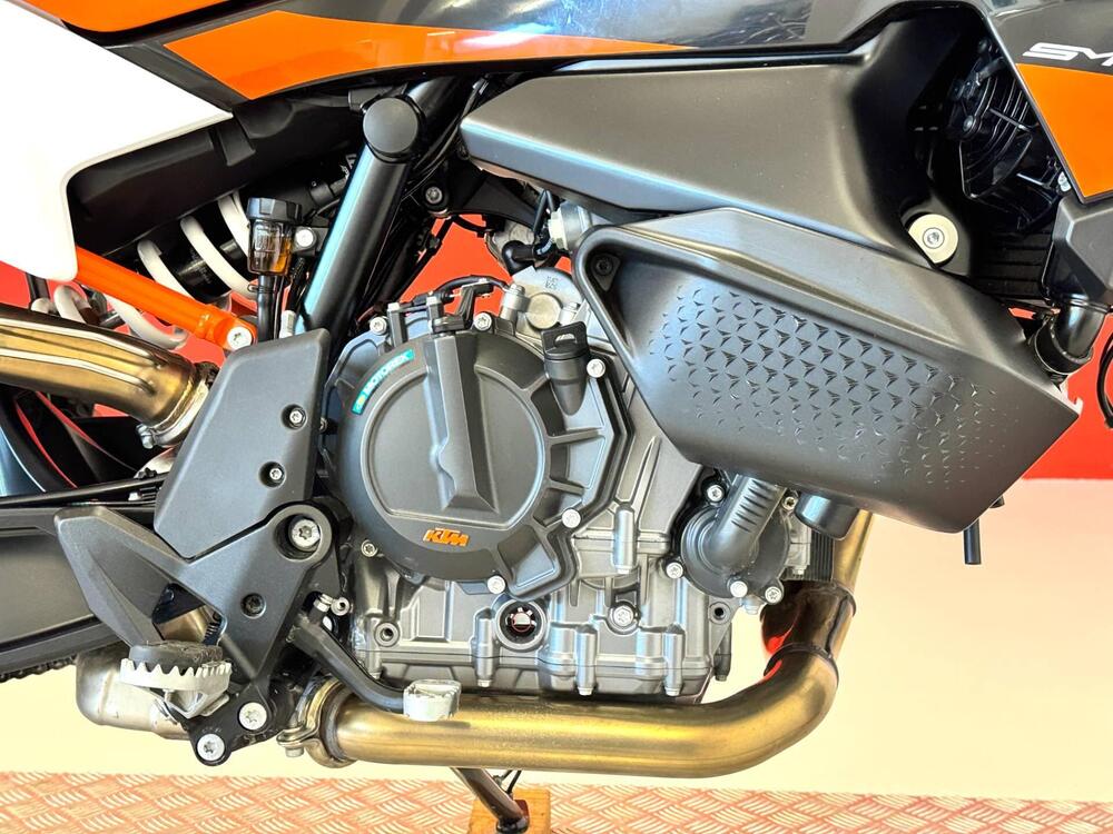 KTM 890 SMT (2023 - 25) (10)