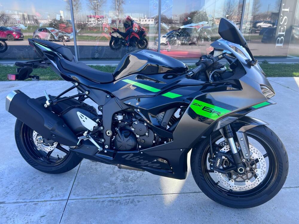 Kawasaki Ninja 636 ZX-6R (2024 - 26) (2)