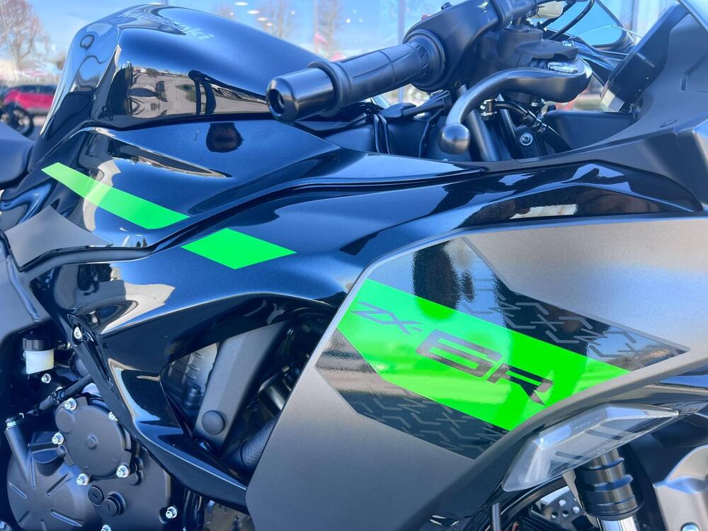 Kawasaki Ninja 636 ZX-6R (2024 - 26) (4)