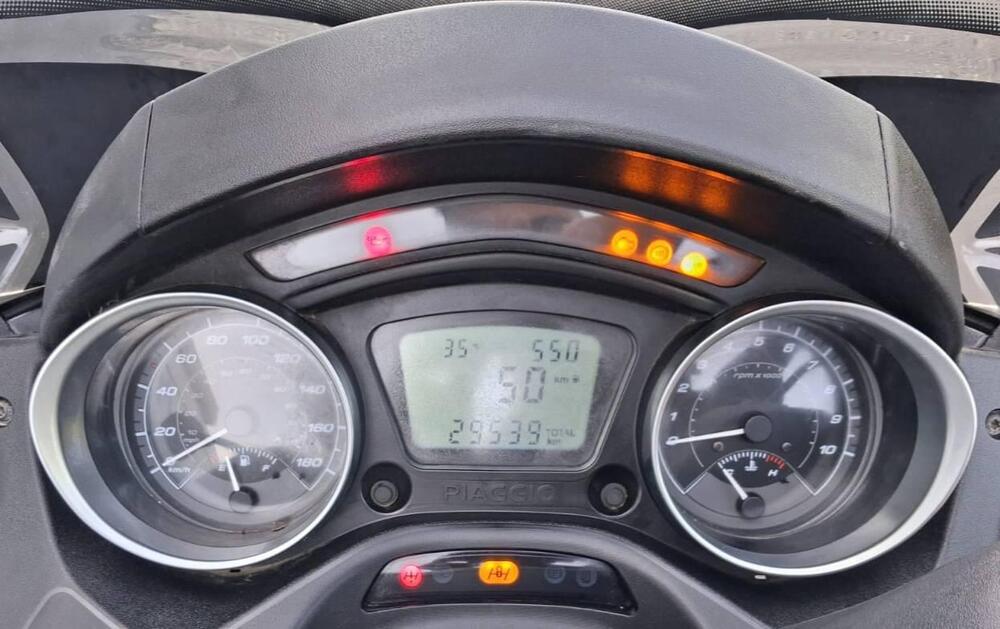 Piaggio Mp3 300 ie Sport/Business (2018 - 19) (4)