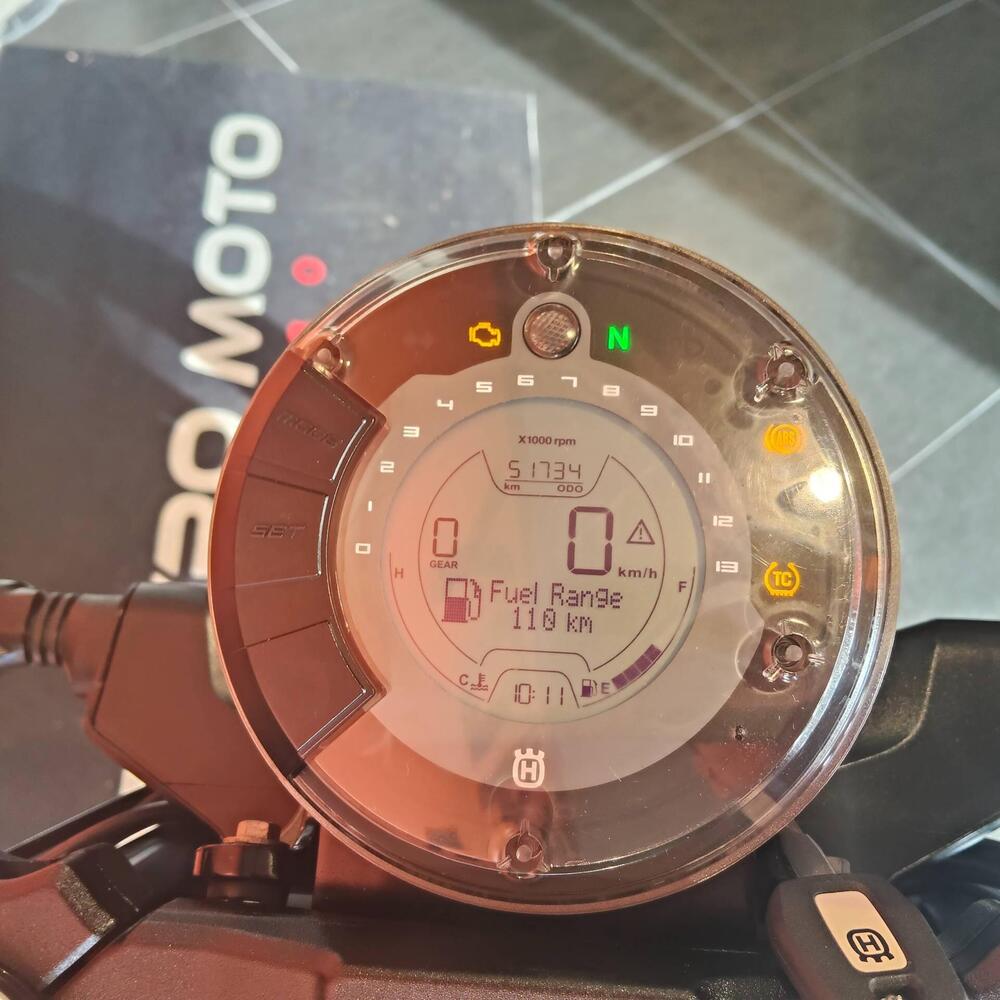 Husqvarna Vitpilen 701 (2018 - 19) (4)