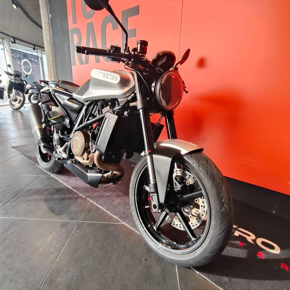 Husqvarna Vitpilen 701 (2018 - 19) (6)