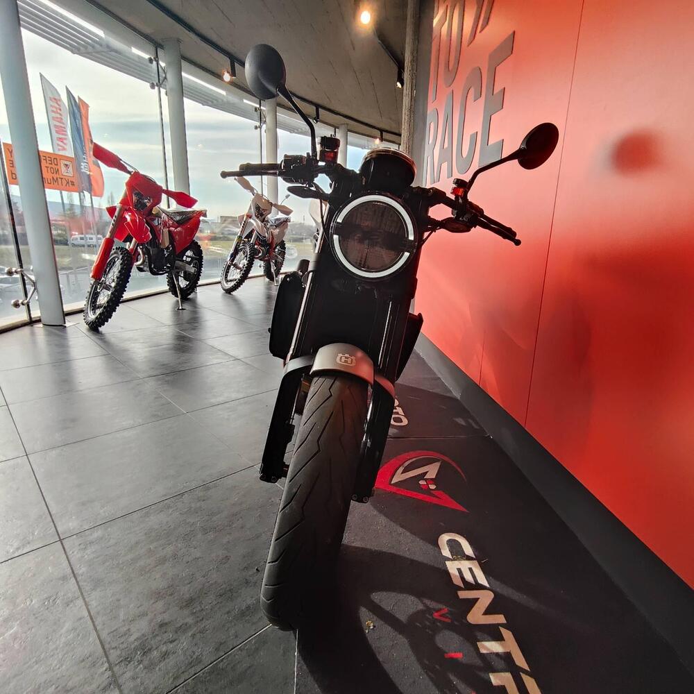 Husqvarna Vitpilen 701 (2018 - 19) (7)