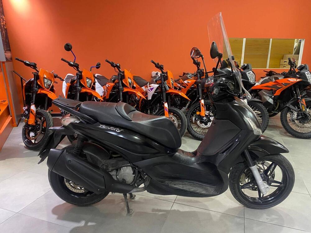 Piaggio Beverly 350 SportTouring ie (2011 - 15)