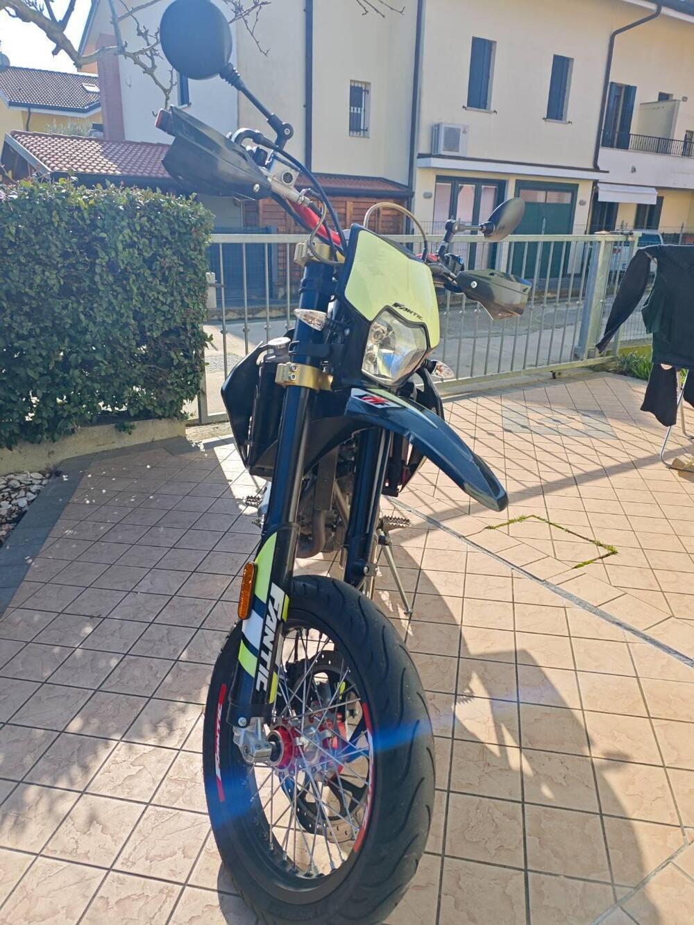 Fantic Motor Motard 125 Performance 4t (2020) (3)