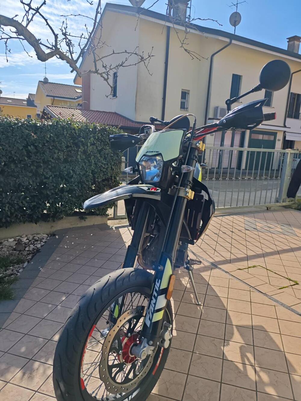 Fantic Motor Motard 125 Performance 4t (2020) (4)