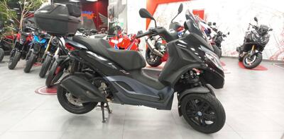 Piaggio MP3 300 ABS Hpe (2021 - 24) usata