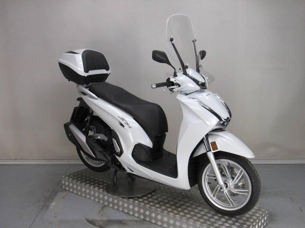 Honda SH 350 (2021 - 24) (2)