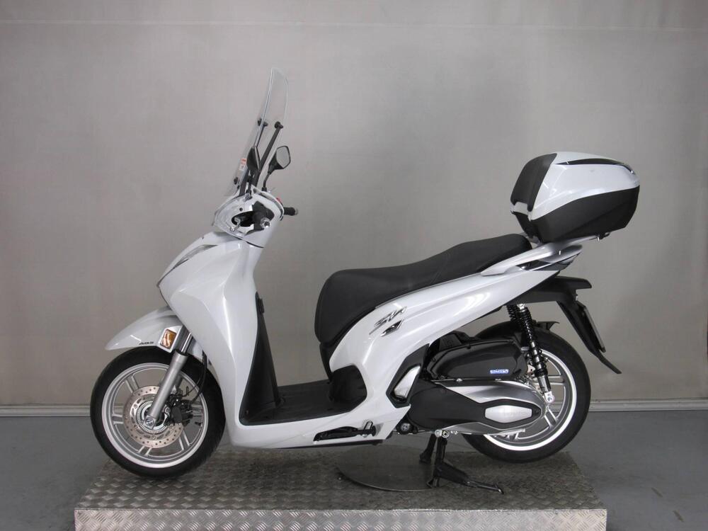 Honda SH 350 (2021 - 24) (4)