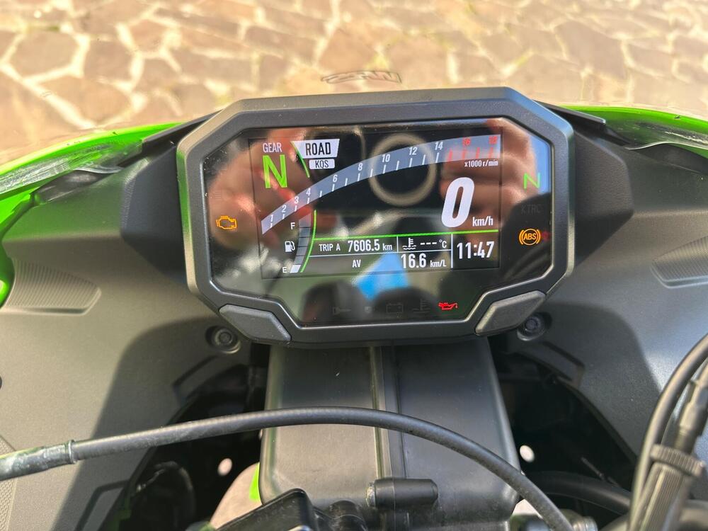 Kawasaki Ninja 636 ZX-6R (2024 - 26) (4)