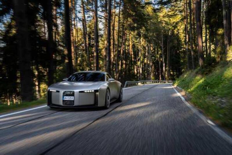 Audi conferma la Concept C: debutto nel 2027 nonostante i dubbi sulla Porsche 718 elettrica