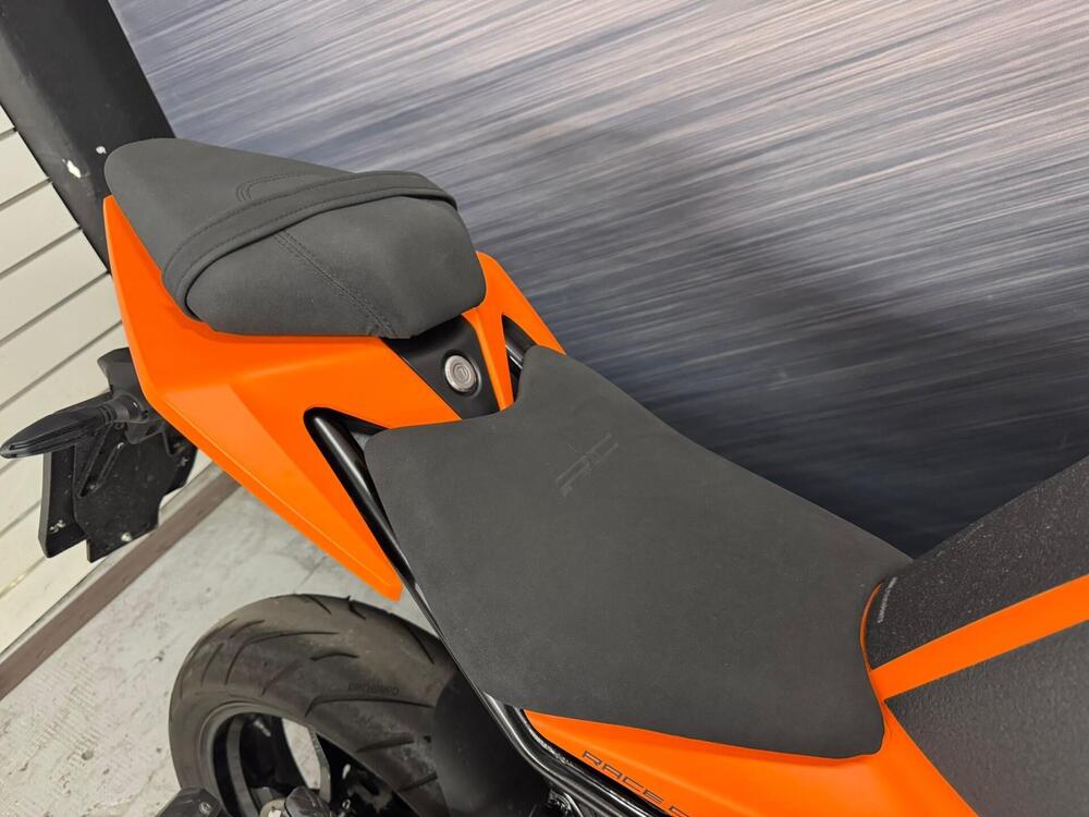 KTM RC 390 (2022 - 26) (7)