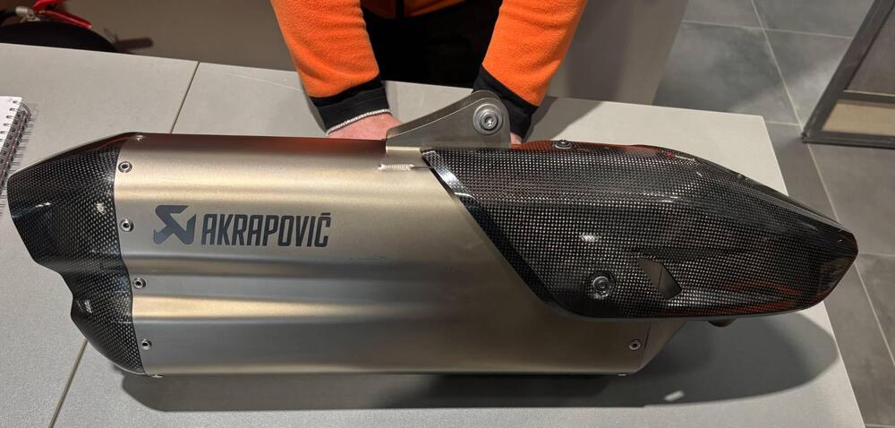 AKRAPOVIČ "SLIP-ON LINE" Ktm 1290 Super Adventure Akrapovic