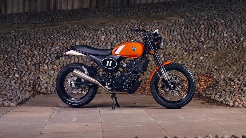 Il fascino scrambler inglese si rinnova per il 2026 con la AJS JFT 125