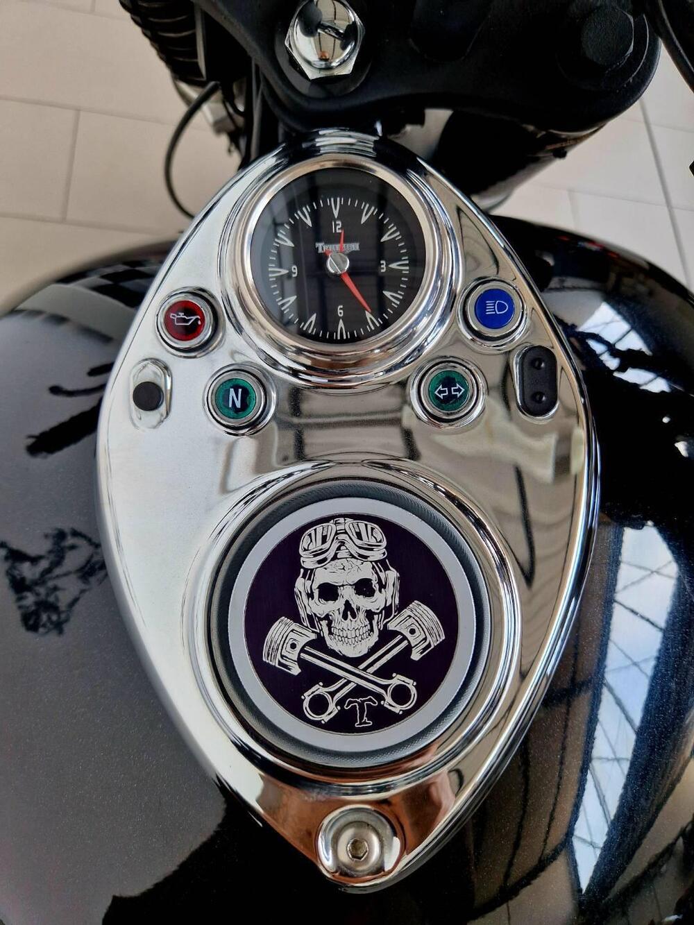 Triumph Speedmaster 865 (2005 - 10) (14)