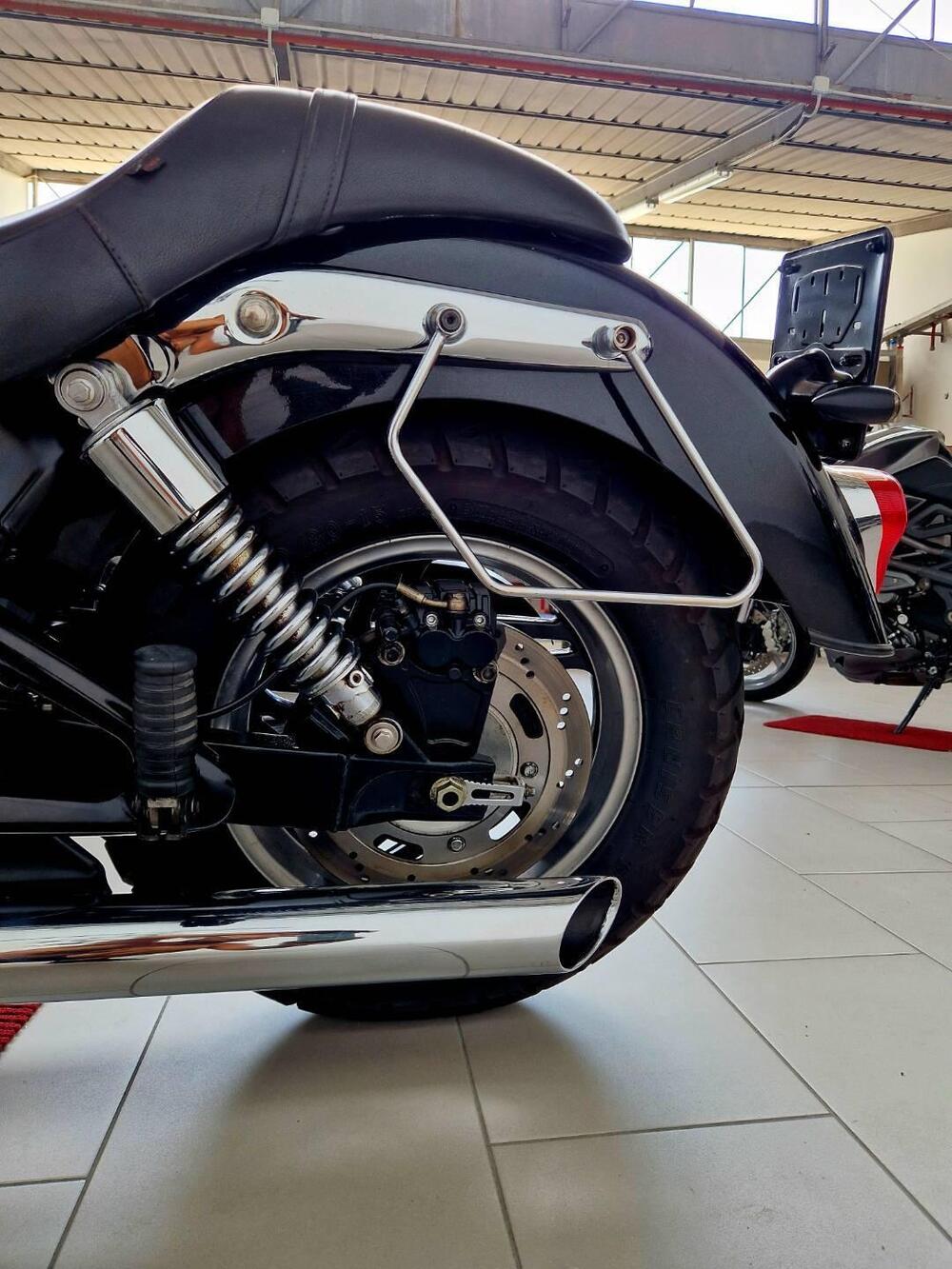 Triumph Speedmaster 865 (2005 - 10) (18)