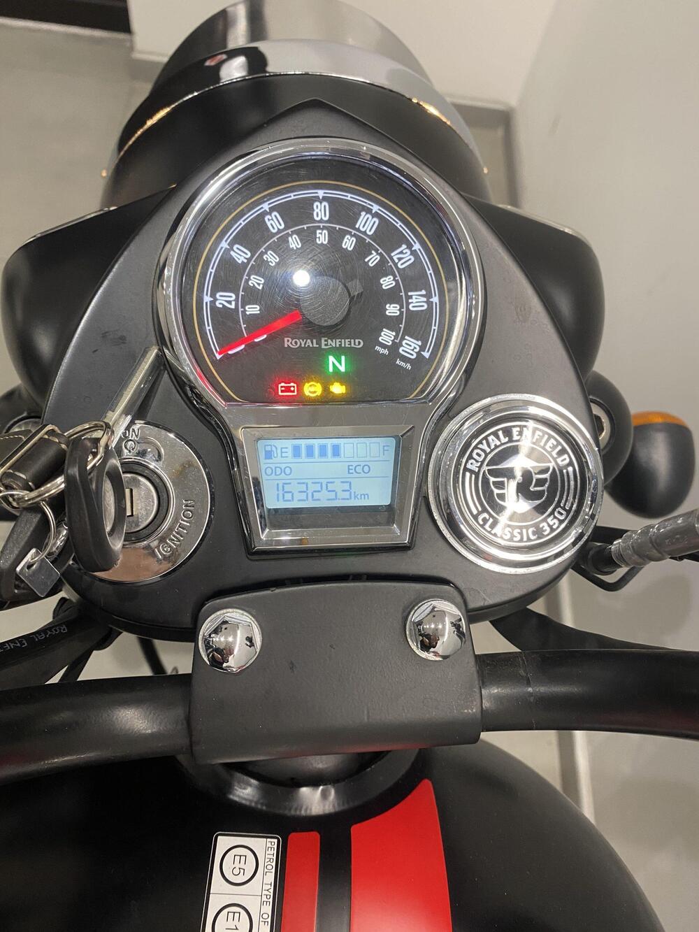 Royal Enfield Classic 350 (2021 - 26) (2)