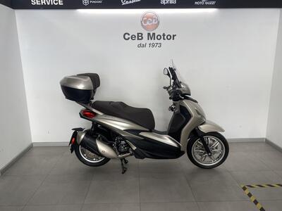Piaggio Beverly 300 ABS-ASR (2021 - 25) usata