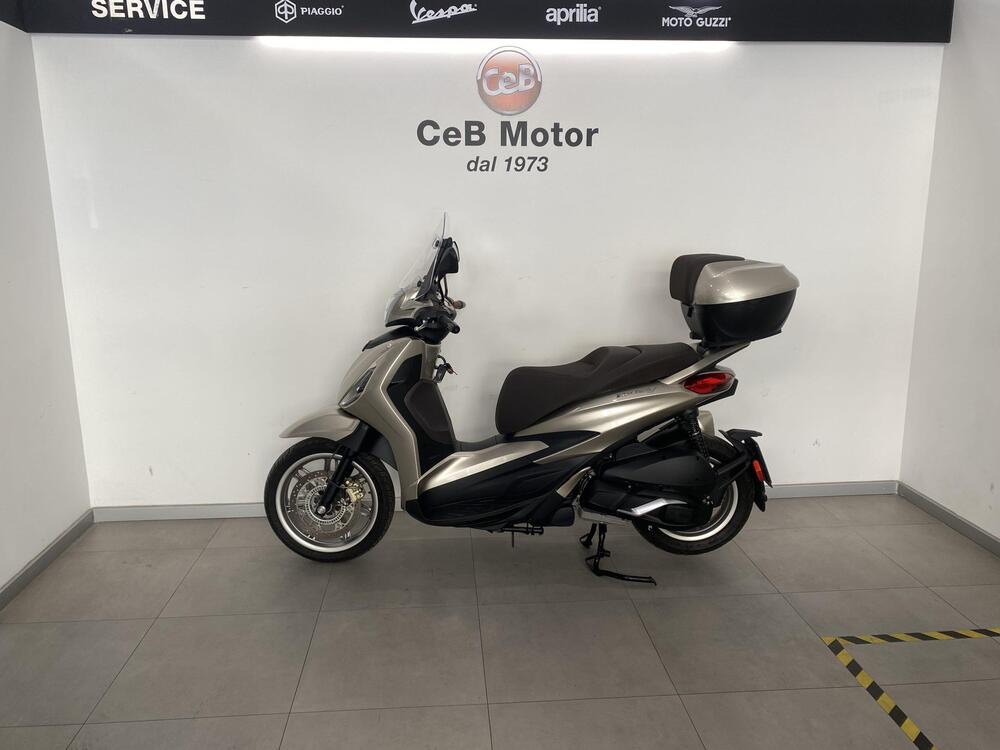 Piaggio Beverly 300 ABS-ASR (2021 - 25) (6)