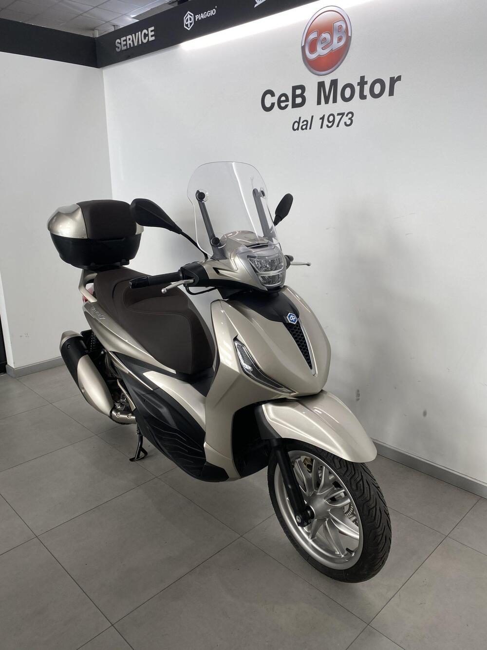 Piaggio Beverly 300 ABS-ASR (2021 - 25) (7)
