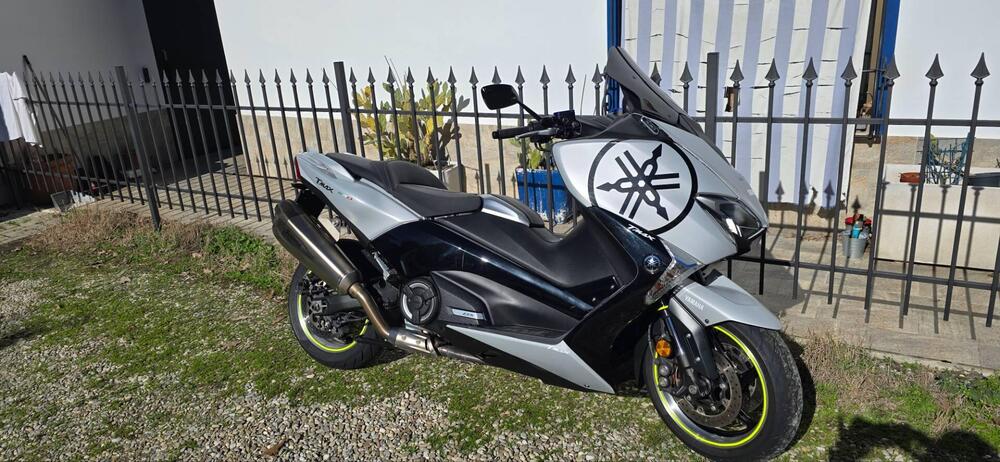 Yamaha tmax 530 dx (3)