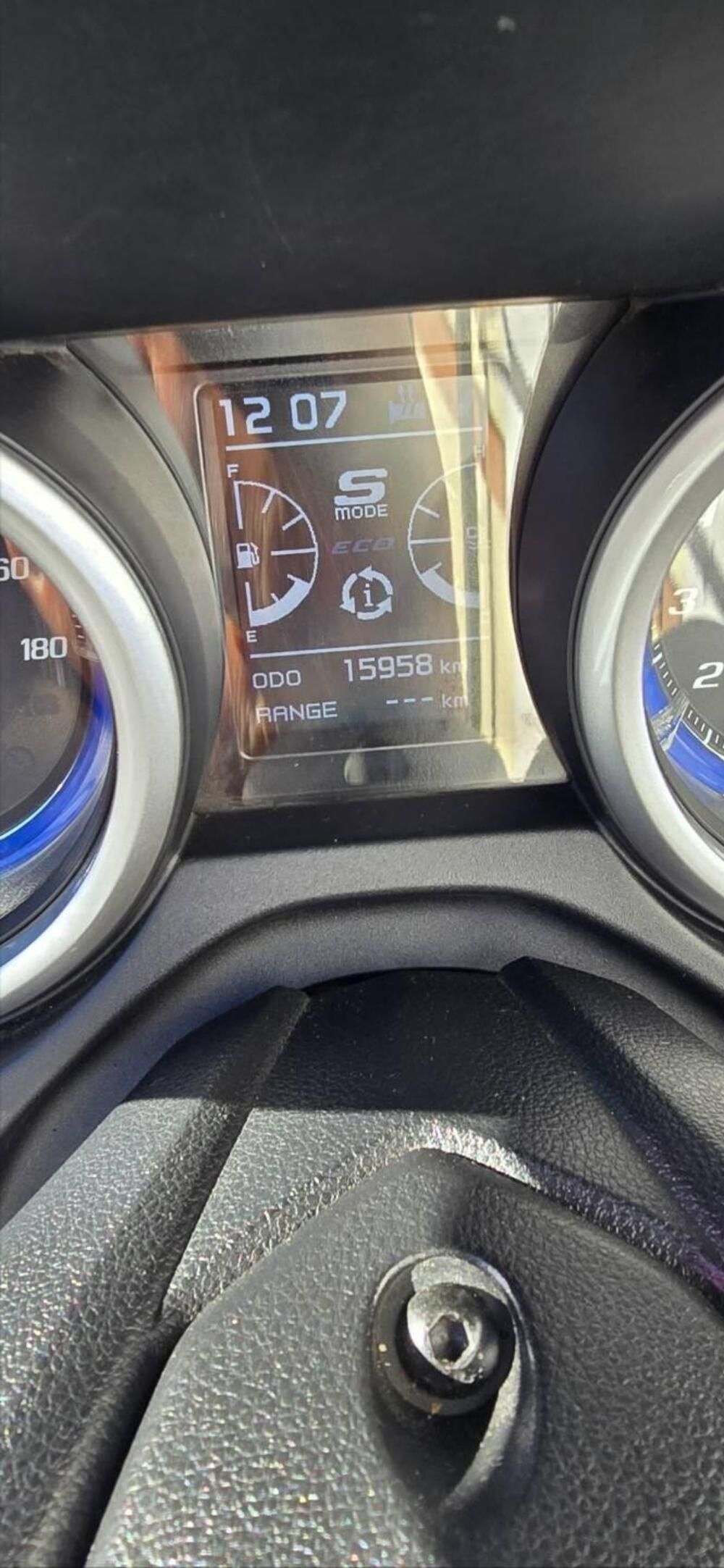 Yamaha tmax 530 dx (5)