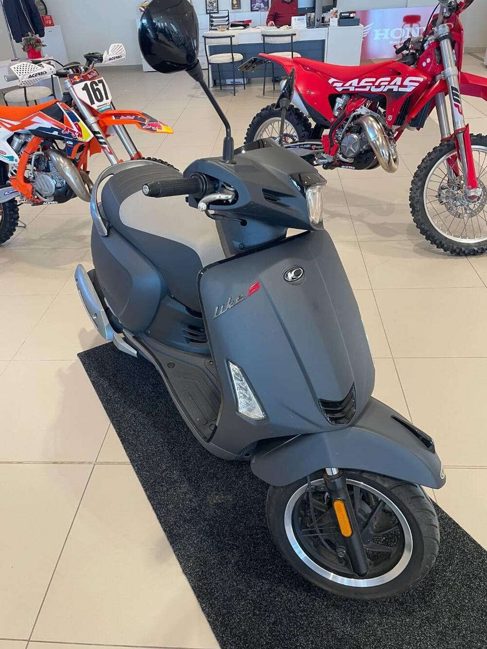 Kymco Like 125 Sport (2021 - 25) (3)